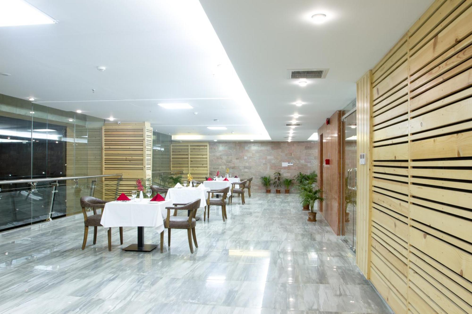 Coventina Lake Suites 다카 외부 사진
