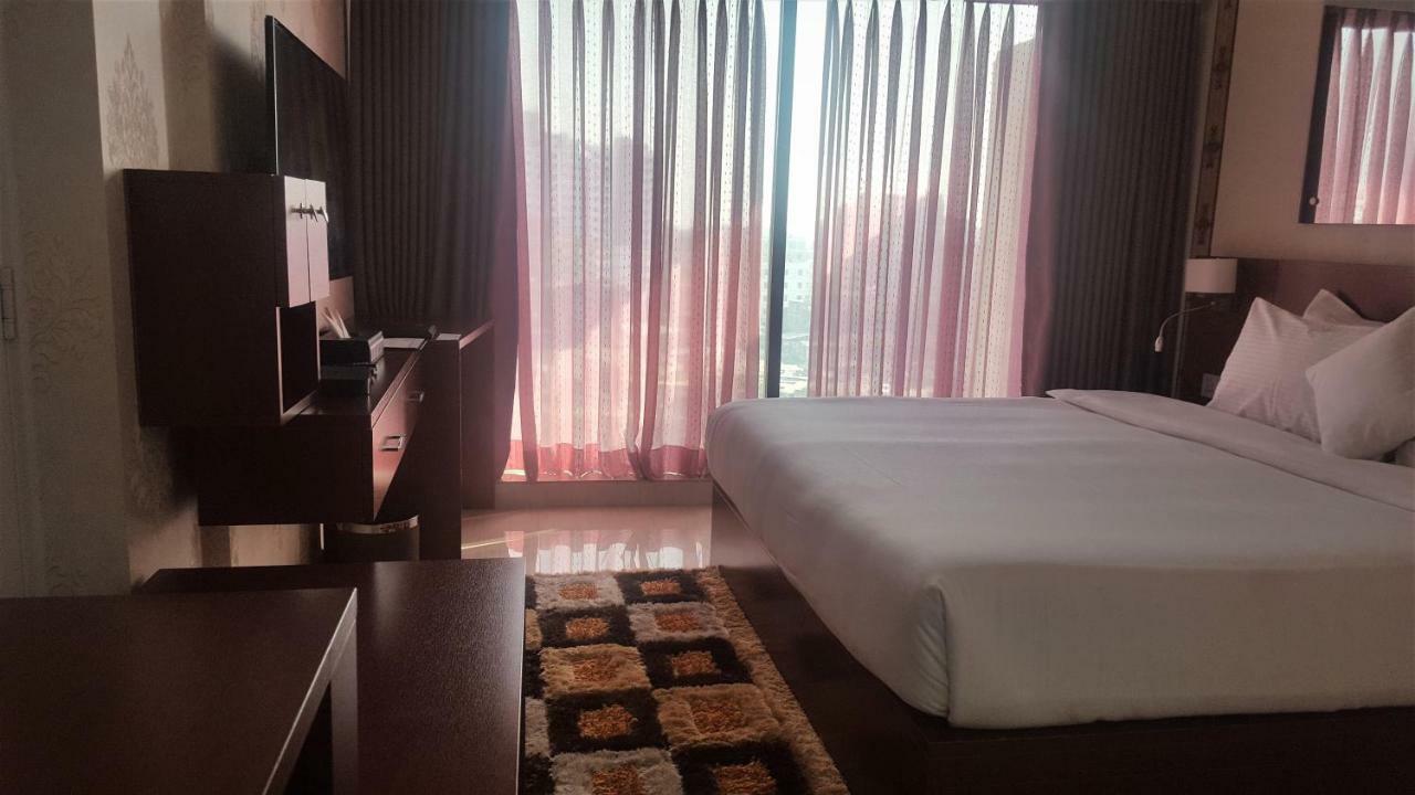 Coventina Lake Suites 다카 외부 사진